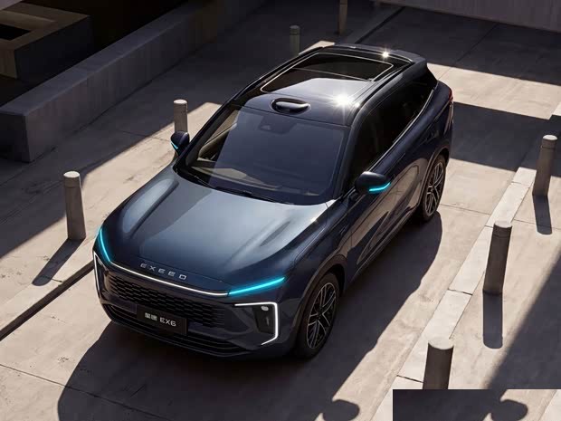 Starway EX6: интерьер раскрыт на шпионских фото, дебют ожидается на автосалоне в Чэнду с гибридной установкой 1.5T