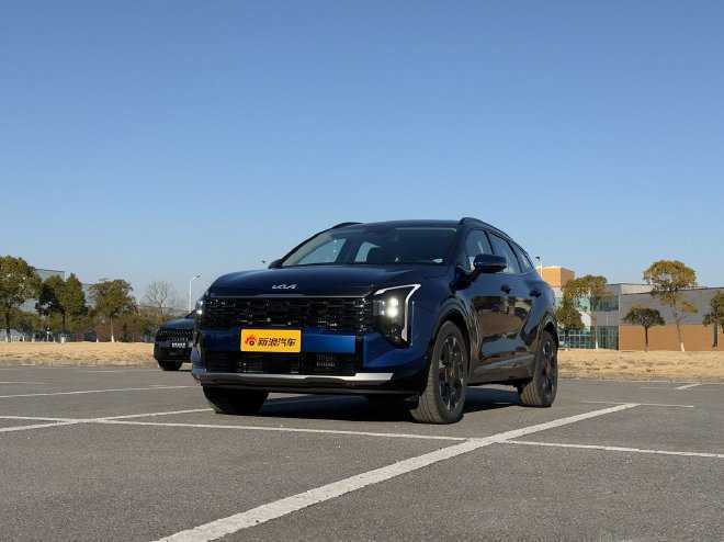 Средний рестайлинг полностью обновлён. Фотографии нового Kia Sportage.