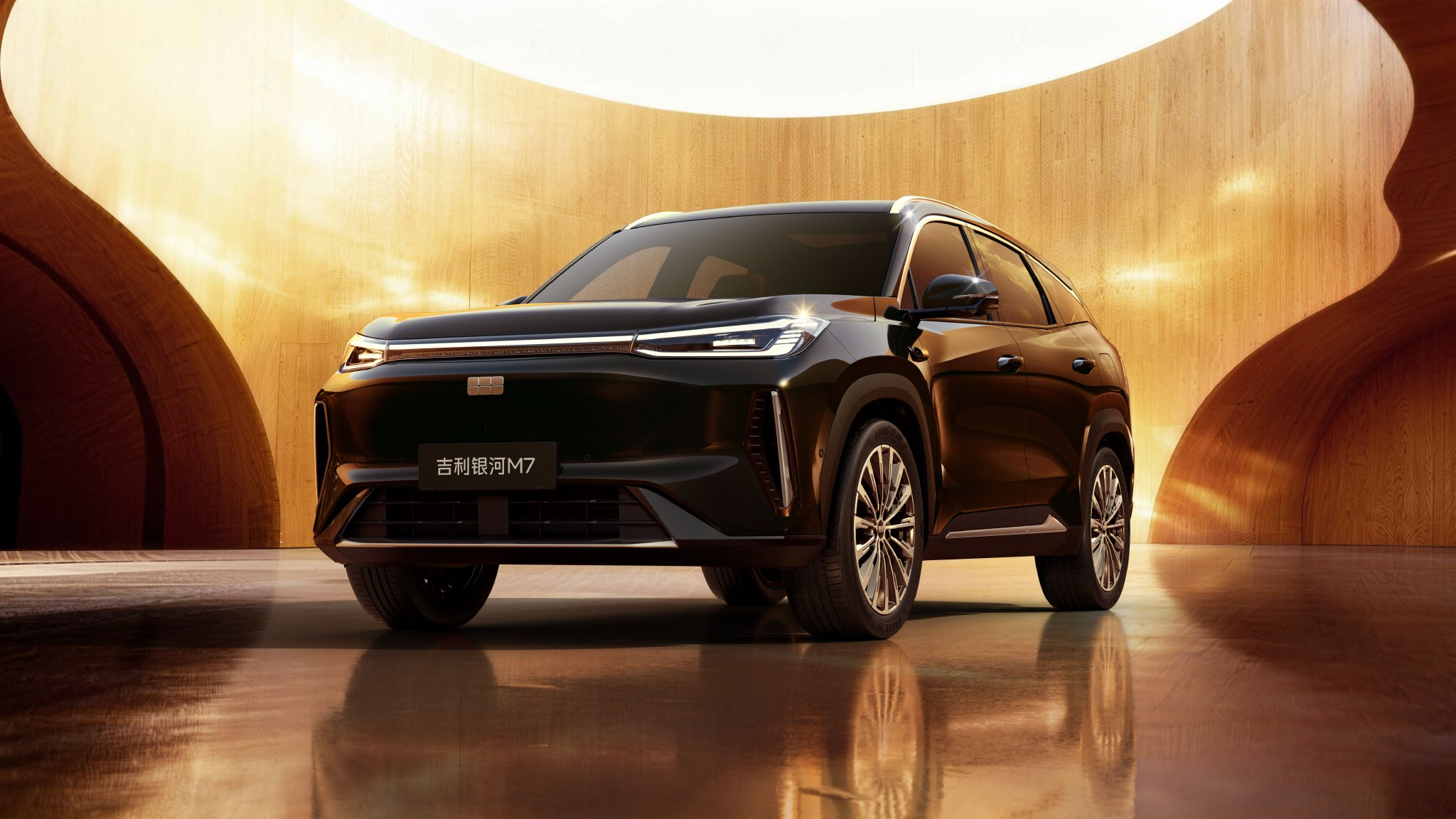 Geely Galaxy M7 начал предварительные продажи, стартовая цена составляет 139800 юаней.