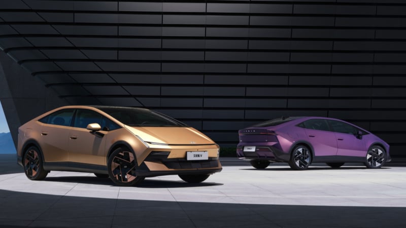 Китайская версия Hyundai Ioniq V начнёт предварительные продажи 21 августа.