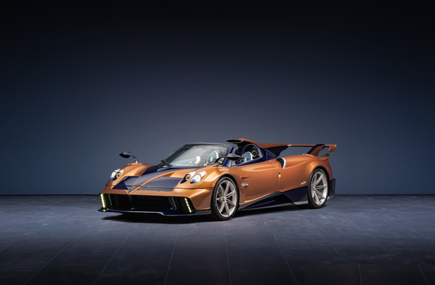 К 70-летию основателя Pagani выпущена спецверсия Huayra 70 Derecho: эксклюзивные фото и характеристики.