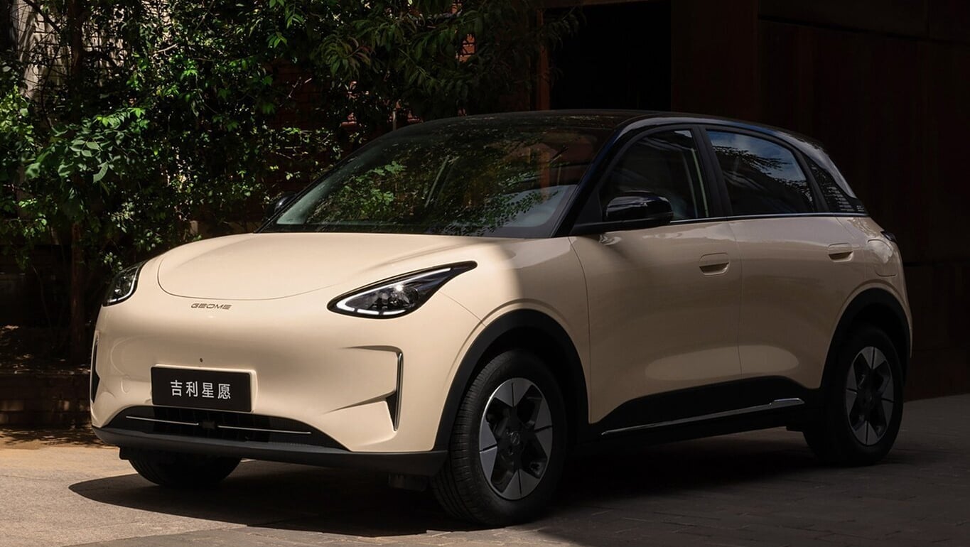Рейтинг продаж моделей в Китае за июль: Geely Xingyuan — 1-е место, Leapmotor A10 — 2-е место, Tesla Model Y — 3-е место.