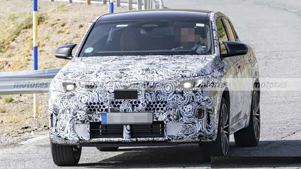 Новый BMW X2 M40: шпионские фото, 330 л.с. и 48V гибрид, дебют в июле 2027.