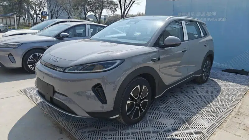 BYD Sealion 05 DM-i накапливается у дилеров в Китае с запасом хода 305 км на электромобиле