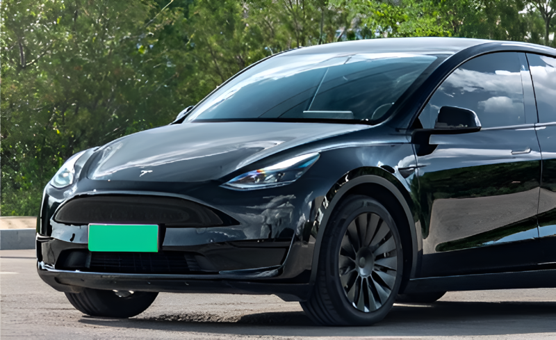 Tesla Model Y теряет мощность при запасе хода 72 км, что разжигает в Китае дебаты по поводу буферов безопасности электромобилей