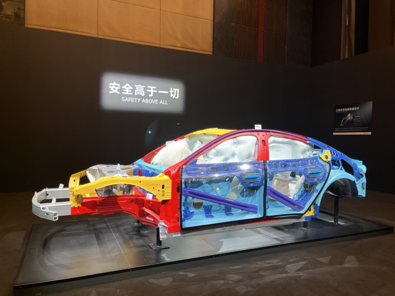 Тестирование нового Xiaomi SU7: это тот самый Apple Car, который Apple никогда не создавала?