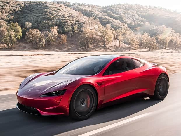 Tesla отложила премьеру нового поколения Roadster до августа, что может повлиять на конкуренцию с китайскими электромобилями.