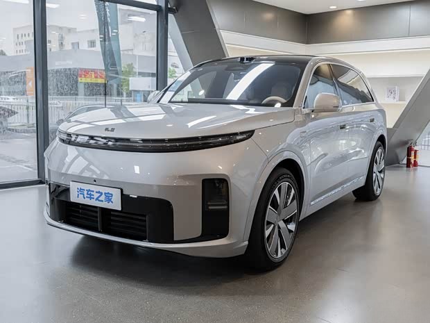 С 23 июня в продажу поступит новый Li Auto L8 с уникальным 1.5T расширителем запаса хода.