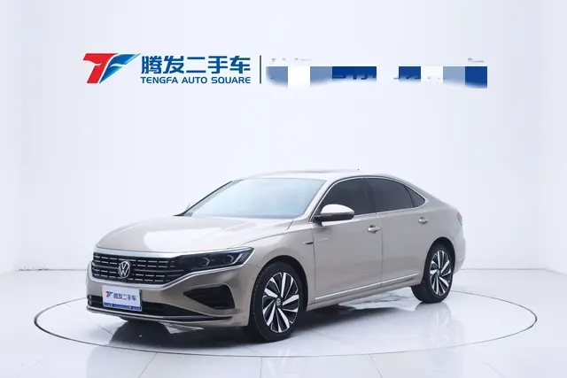Volkswagen Passat 2022 2L — из Китая под ключ