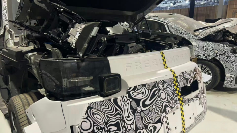 Глобальная модель внедорожника Freelander от Chery-Jaguar Land Rover замечена на фотографиях с краш-тестов