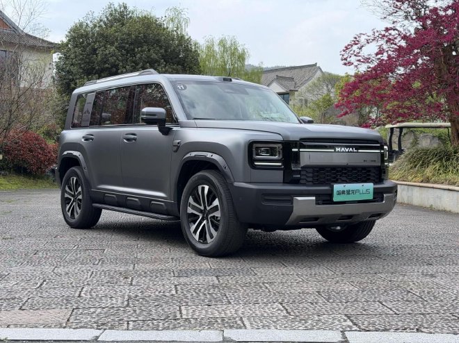 Более умный жесткий "квадратный ящик": тест-драйв Haval Menglong PLUS.