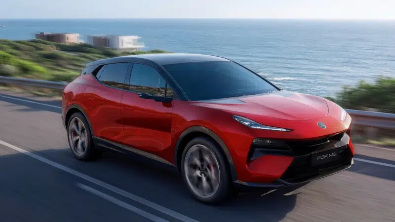 Предварительные продажи кроссовера Lotus Eletre X PHEV начнутся в Китае 10 марта, запуск в Европе состоится в июне.