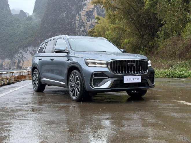 Не играя в пустые слова, а сосредоточившись на опыте: тест-драйв нового Geely Xingyue L Восточный Сияние.