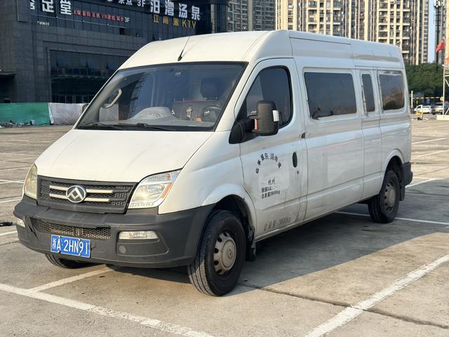 Maxus Xintu V80 — из Китая под ключ