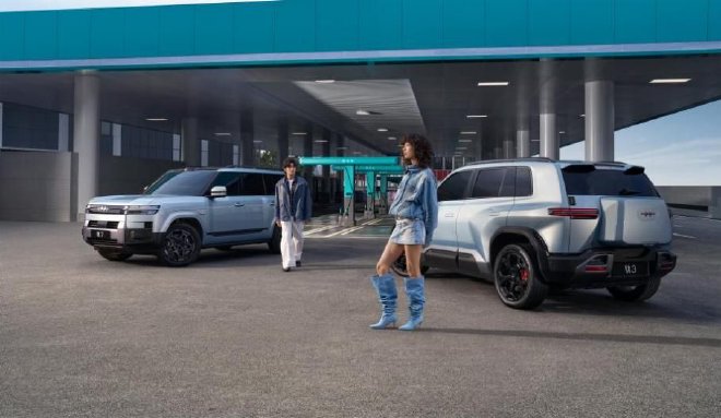 Серия автомобилей Фанчен Бао Ти стала первым серийным автомобилем BYD с технологией быстрой зарядки. На днях был официально представлен Фанчен Бао Ти 3 (конфигурация | запрос цены) в версии с быстрой зарядкой, который доступен в двух конфигурациях: заднеп