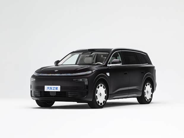 Xiaomi SU7: предстоящий предзаказ на новый среднеразмерный SUV с возможностью выбора между гибридной и электрической версиями начнется в конце июня.