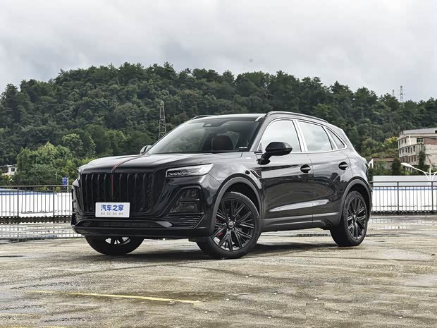 Hongqi HS5 получит обновлённый дизайн и интерьер — премьера на автосалоне в Чэнду.
