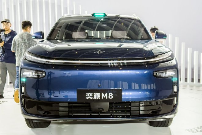Всемирная премьера Dongfeng Yipai M8 - инновационное произведение умного шестиместного SUV.
