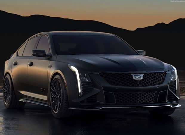 В мире выпущено всего 26 экземпляров Cadillac CT5-V Blackwing F1, мощностью 685 л.с. — редкая модель для настоящих ценителей.