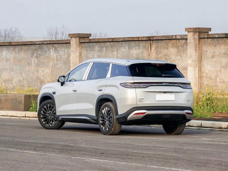 BYD Song Ultra EV раскрывает секреты перед предварительными продажами 5 марта