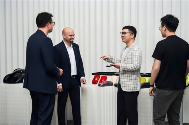 Chery Luxeed RX от бывшего дизайнера Ferrari: 586 л.с., предзаказы стартуют 20 августа Chery Luxeed RX от бывшего дизайнера Ferrari: 586 л.с., предзаказы стартуют 20 августа