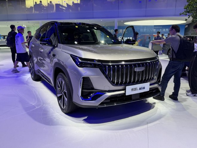 2026 Chengdu Auto Show: The fourth-generation Boyue L i-HEV makes its debut.