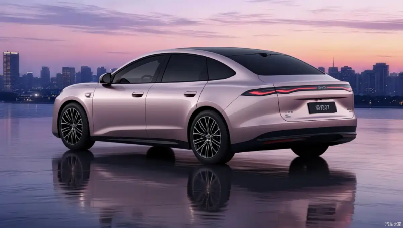 BYD открывает приём предварительных заказов на Seal 07 второго поколения с лидаром и колёсной базой 2960 мм BYD открывает приём предварительных заказов на Seal 07 второго поколения с лидаром и колёсной базой 2960 мм