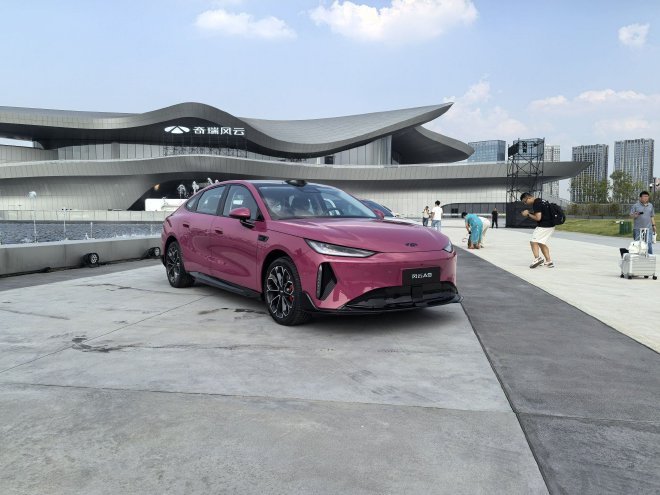 Старт продаж Fengyun A9: цена от 10,99 до 12,99 млн юаней