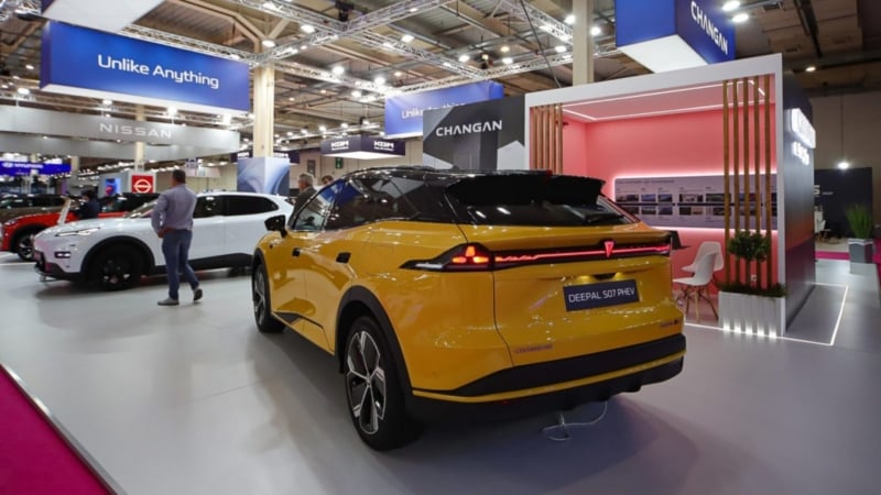 Changan Deepal S07 PHEV дебютировал в Европе по цене 40 280 долларов США