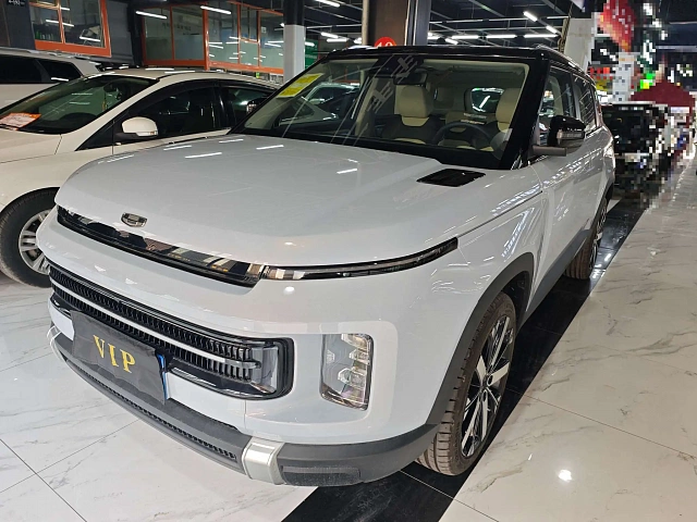 Geely ICON 2025 1.5L — из Китая под ключ