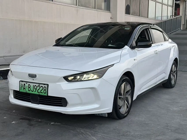 Geely Geometry A 2023 — из Китая под ключ