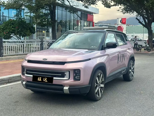 Geely ICON 2024 1.5L — из Китая под ключ