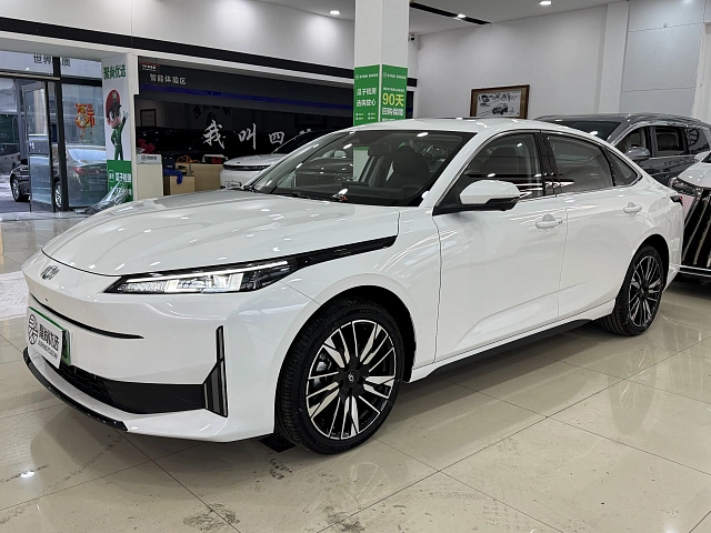 Changan Qiyuan A05 2026 1.5L — из Китая под ключ