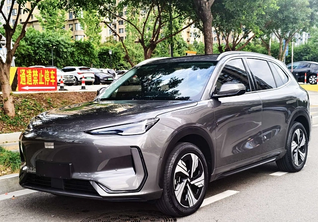 Geely Galaxy E5 2024 — из Китая под ключ