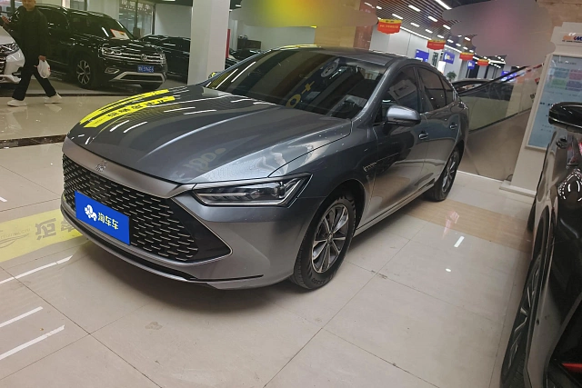 BYD Qin PLUS DM 2024 1.5L — из Китая под ключ