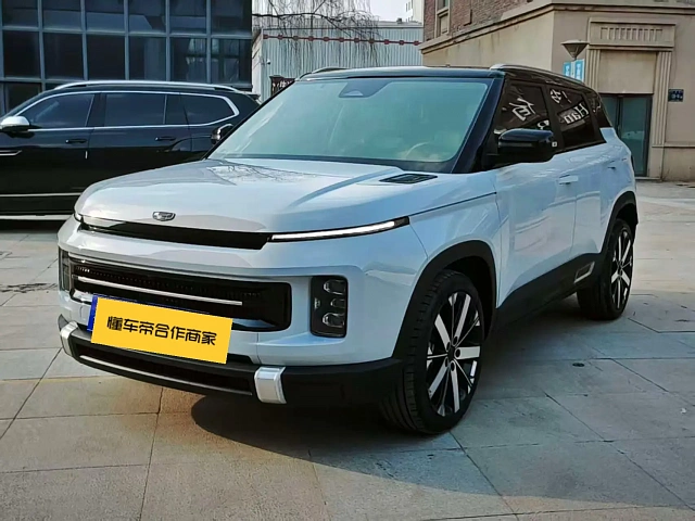 Geely ICON 2024 1.5L — из Китая под ключ
