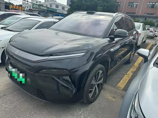 BYD Tang L DM 2025 1.5L — из Китая под ключ