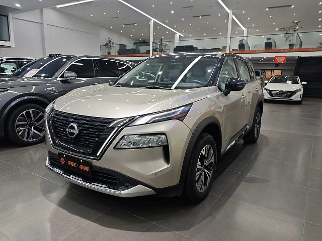 Nissan X-Trail 2023 1.5L — из Китая под ключ