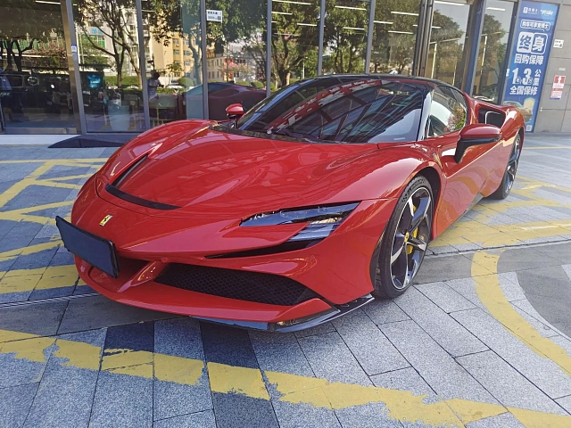 Ferrari SF90 2022 4L — из Китая под ключ