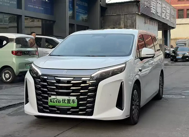 BYD Summer 2025 1.5L — из Китая под ключ
