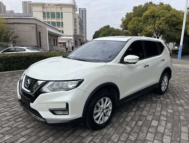 Nissan X-Trail 2021 2L — из Китая под ключ