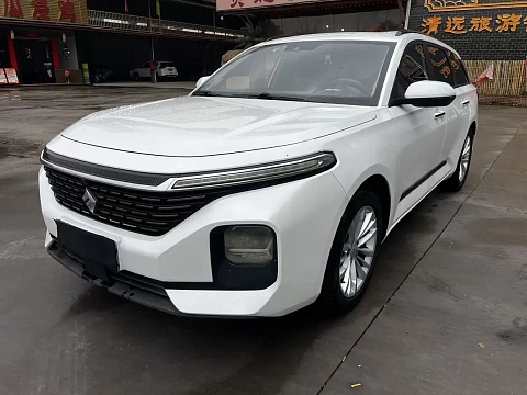 Baojun RC-5 2021 1.5L — из Китая под ключ