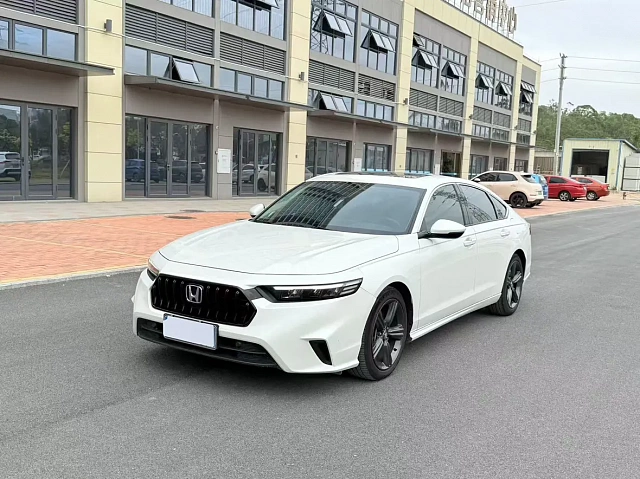 Honda Inspire (Yingshipai) 2023 1.5L — из Китая под ключ