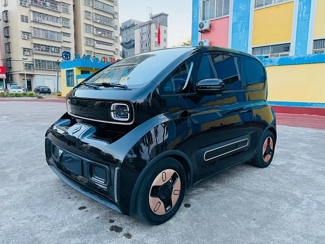 Baojun KiWi EV 2021 — из Китая под ключ