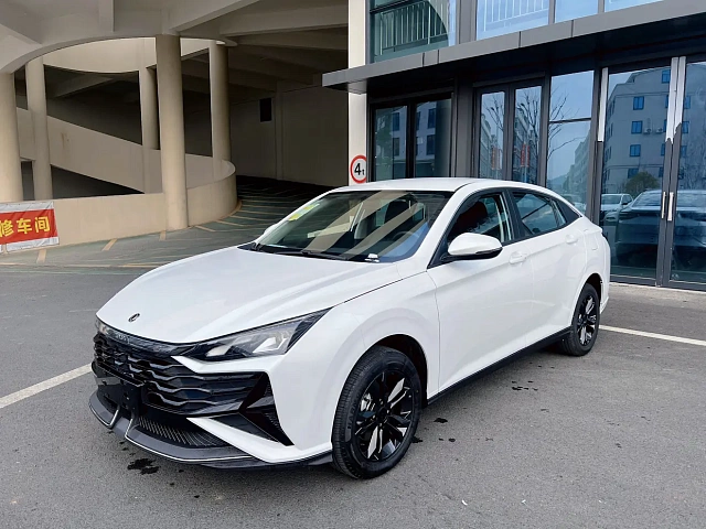 Dongfeng Yixuan 2026 1.5L — из Китая под ключ