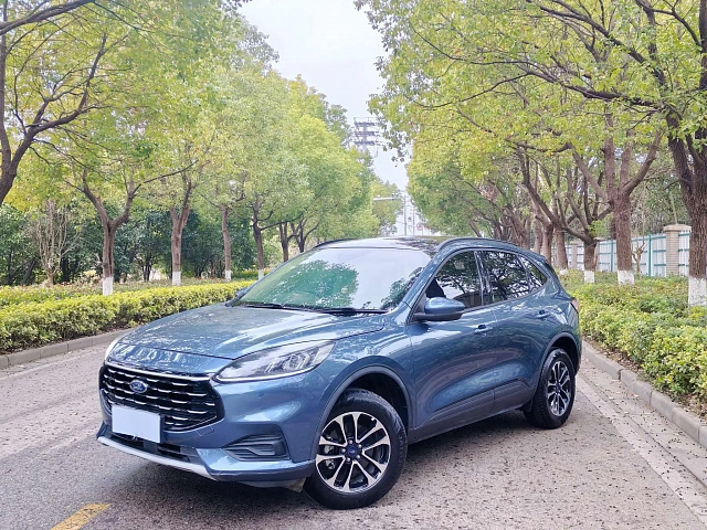 Ford Escape 2021 2L — из Китая под ключ