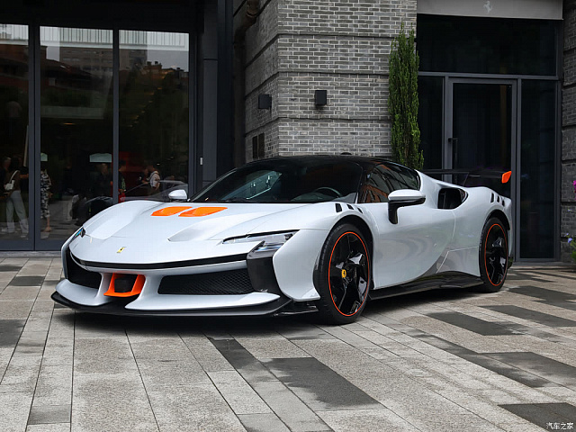 Ferrari SF90 2025 4L — из Китая под ключ