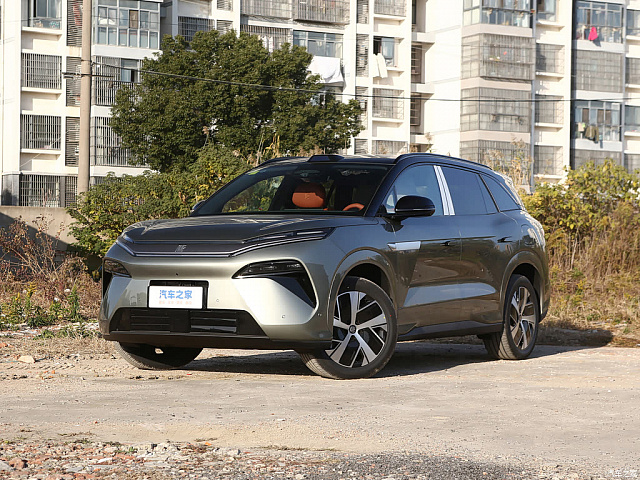 BYD Tang L DM 2025 — из Китая под ключ