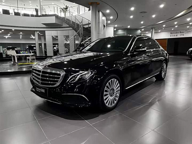 Mercedes-Benz E-Class 2020 2L — из Китая под ключ