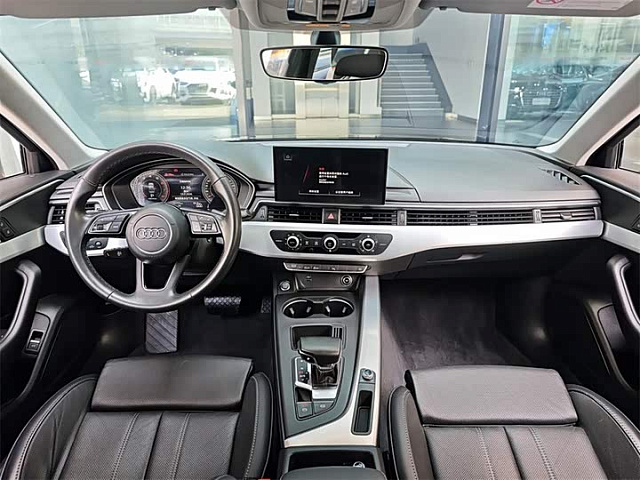 Audi A4L 2022 2L — из Китая под ключ